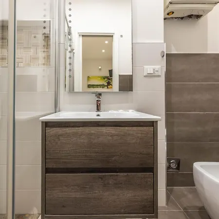 Apartment De'giudei, By Short Holidays