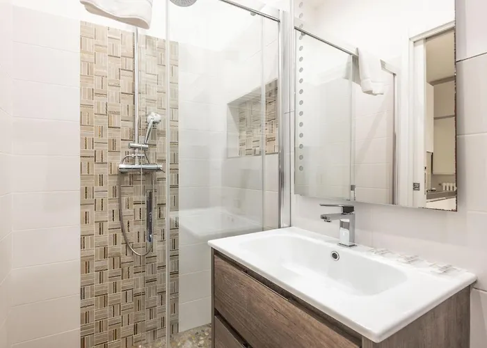 De'giudei, By Short Holidays * Bologna