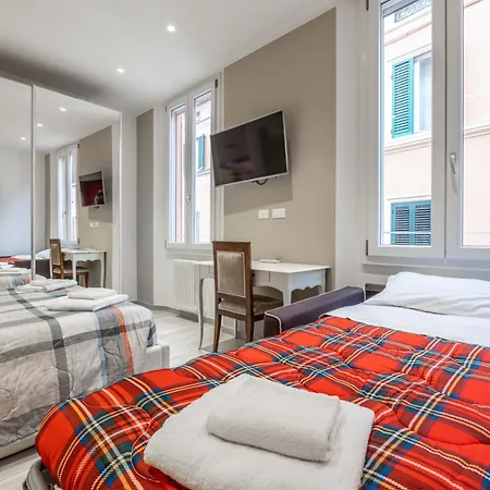 De'giudei, By Short Holidays בולוניה